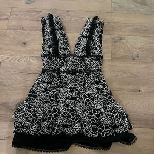 X by NBD Women's Black & White Lace Sleeveless Dress Size Small